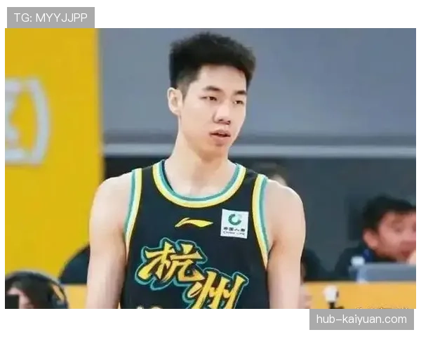 朱俊龙领防角色专项训练 广厦防守体系持续升级